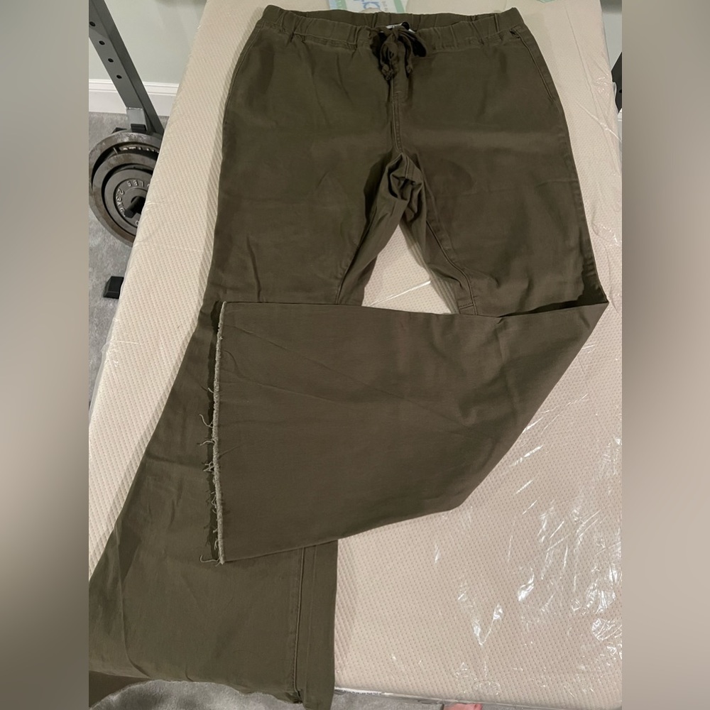 Another Moment Pants, Olivine 1x (chic soul boutique)